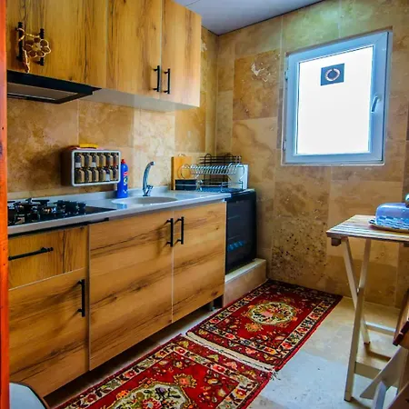 Oezer Apartment